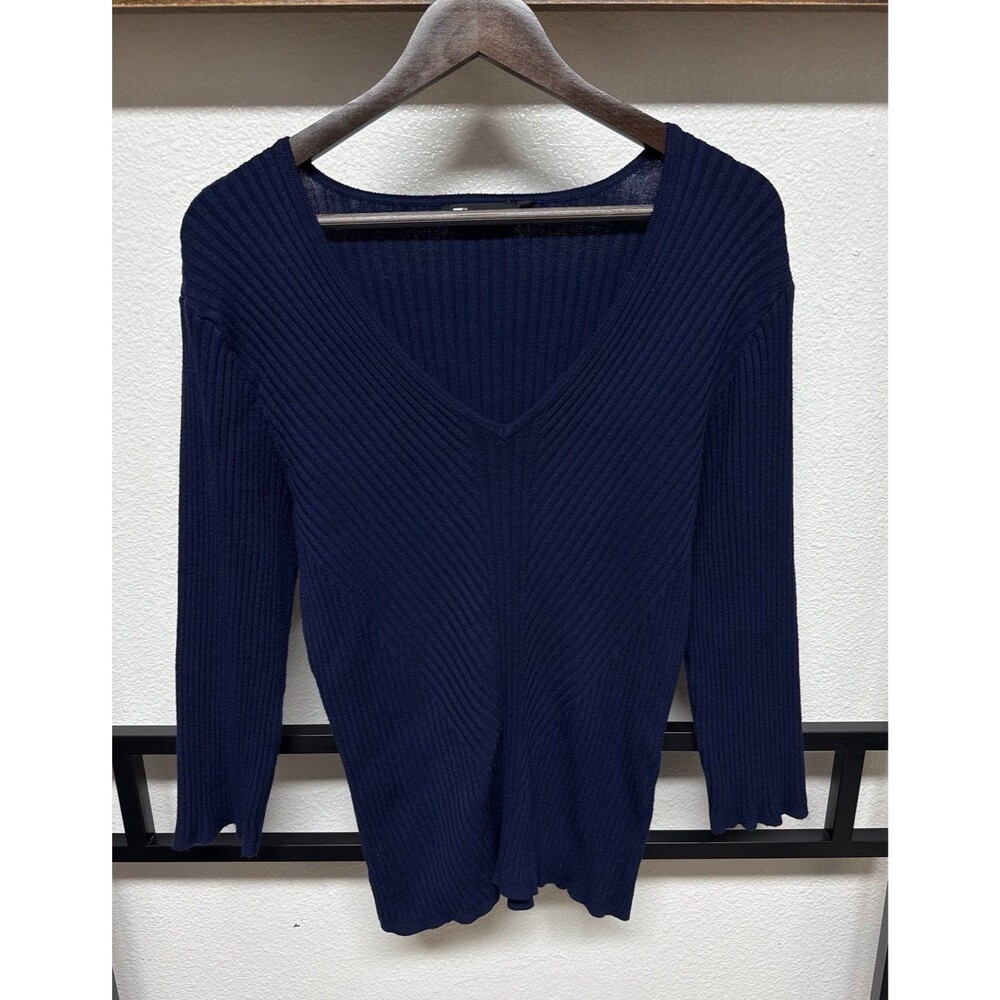 7th Avenue Design Studio
3/4 sleeve navy blue ribbed V-neck sweater 
Size L